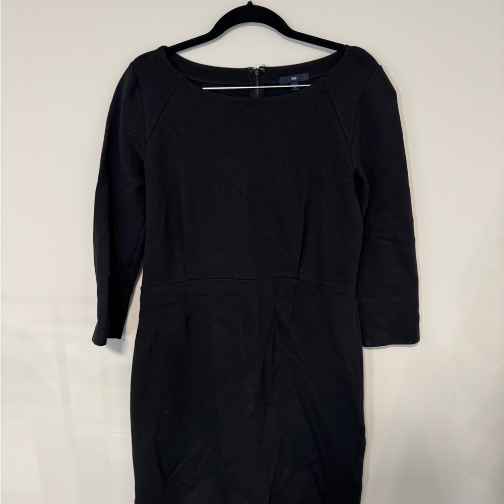 GAP Black QuarterSleeve Dress
